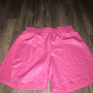 mid thigh basketball shorts a couple loose threads